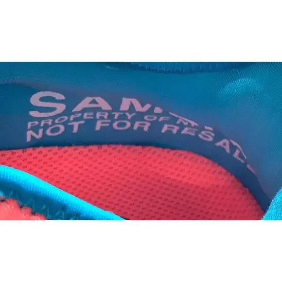 Wmns Nike Air Vapormax Plus (Sample) - Picture 6 of 7